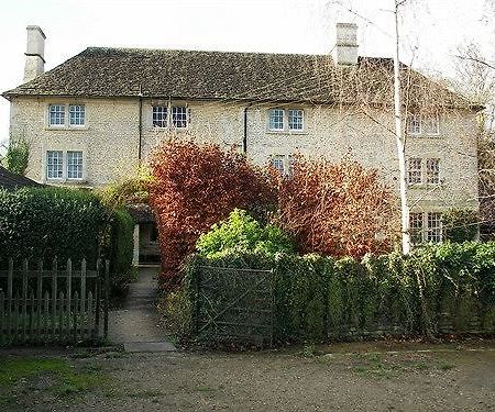 Manor Farm Bed & Breakfast Chippenham  Bagian luar foto
